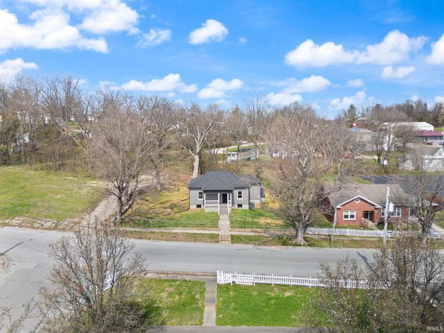 118 W Thornton Street, Paoli, IN 47454