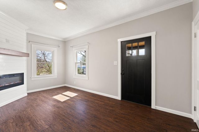 118 W Thornton Street, Paoli, IN 47454