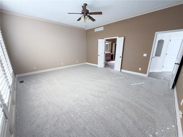 1427 Young Circle, Raymore, MO 64083