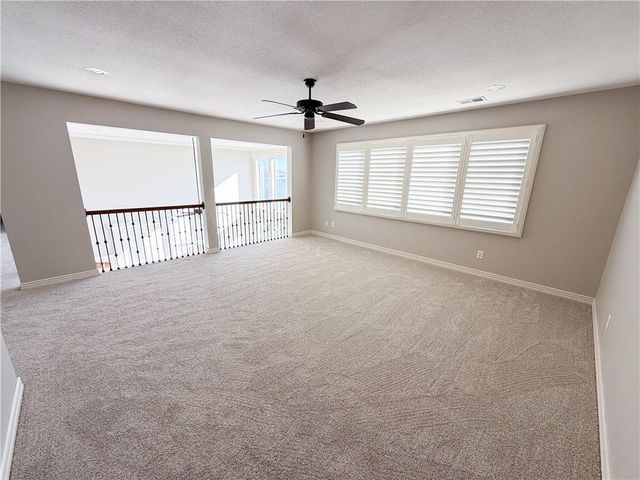 1427 Young Circle, Raymore, MO 64083