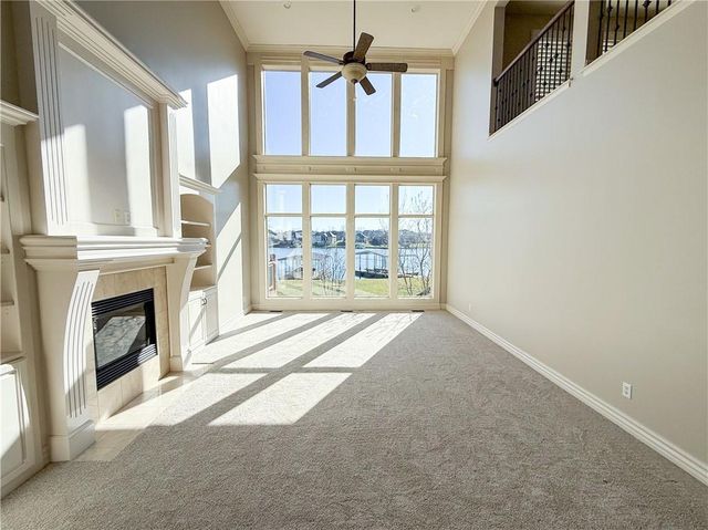 1427 Young Circle, Raymore, MO 64083