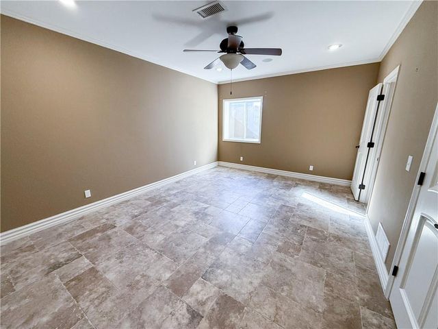 1427 Young Circle, Raymore, MO 64083