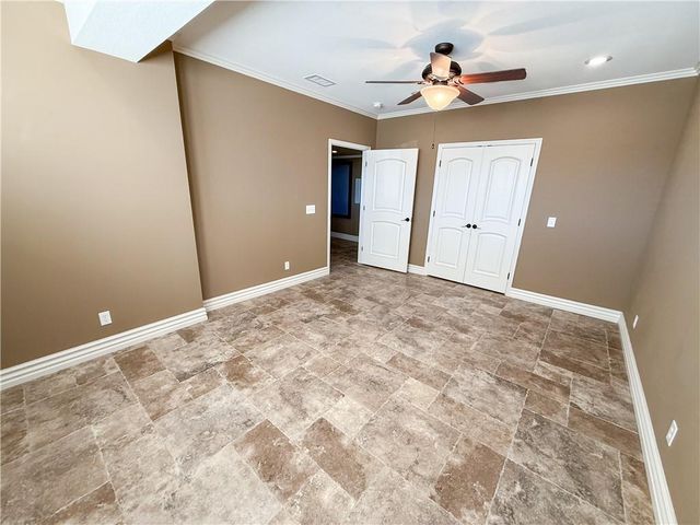1427 Young Circle, Raymore, MO 64083