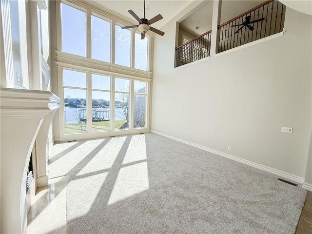 1427 Young Circle, Raymore, MO 64083