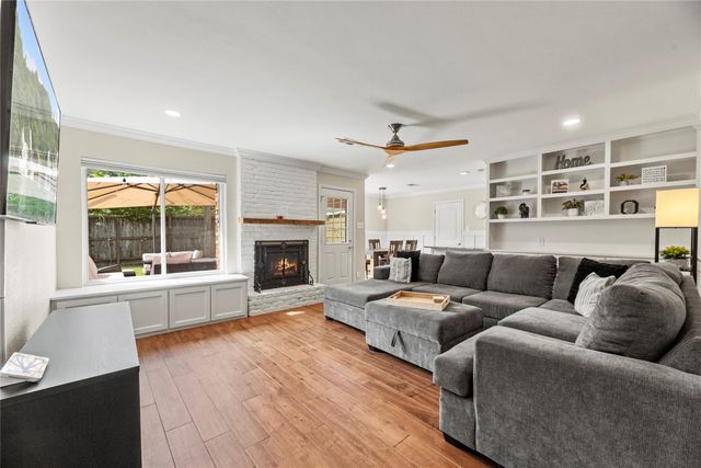 6031 Mcknight Street, Houston, TX 77035