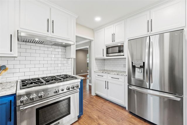 6031 Mcknight Street, Houston, TX 77035