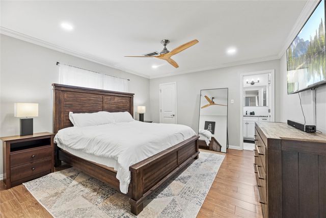 6031 Mcknight Street, Houston, TX 77035