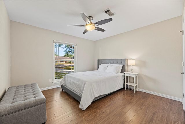 6031 Mcknight Street, Houston, TX 77035