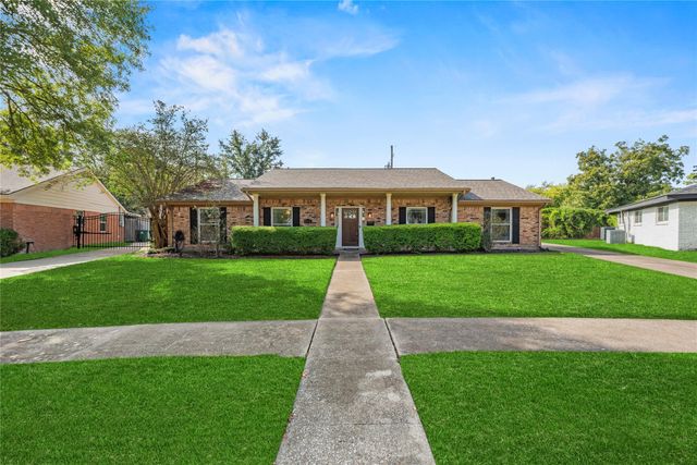 6031 Mcknight Street, Houston, TX 77035