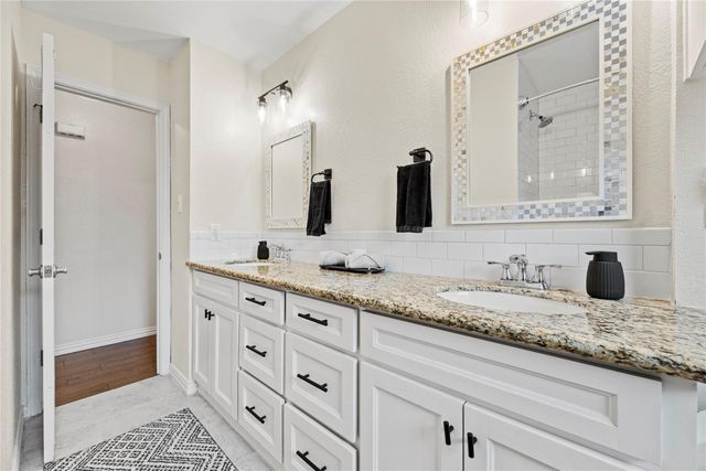 6031 Mcknight Street, Houston, TX 77035