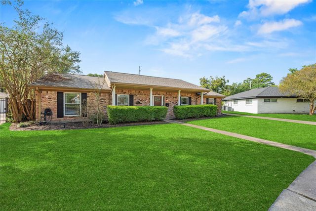 6031 Mcknight Street, Houston, TX 77035