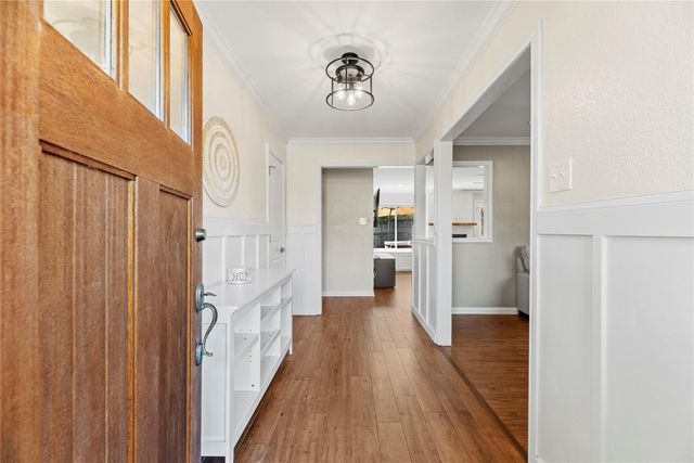 6031 Mcknight Street, Houston, TX 77035