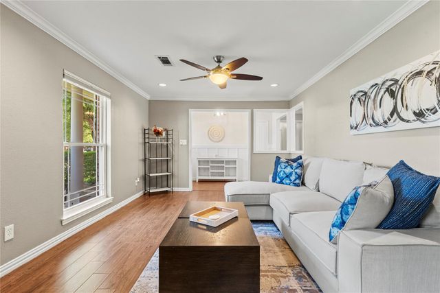 6031 Mcknight Street, Houston, TX 77035