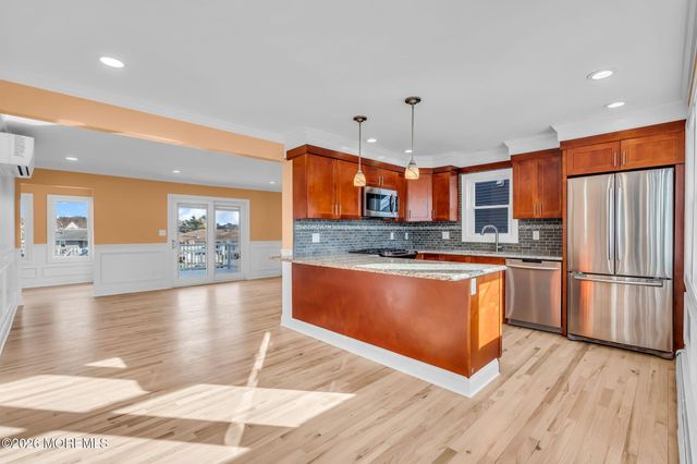 7 Halsey Drive, Brick, NJ 08723