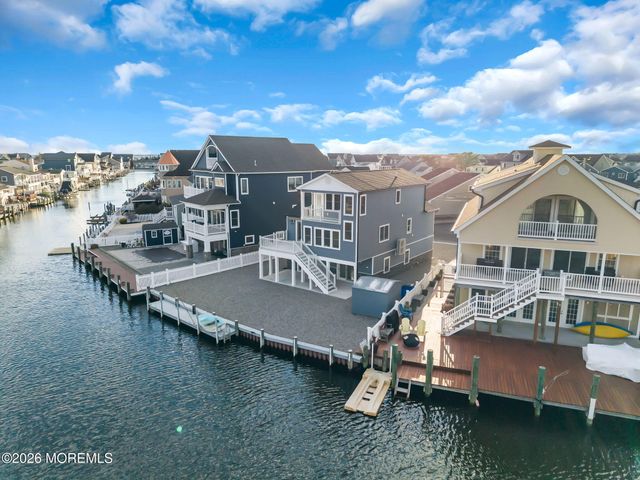 7 Halsey Drive, Brick, NJ 08723