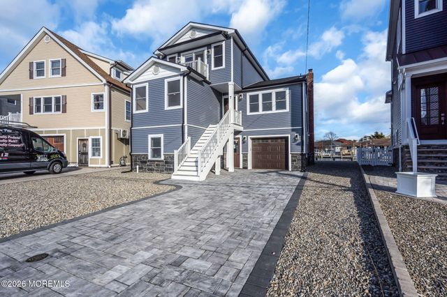 7 Halsey Drive, Brick, NJ 08723