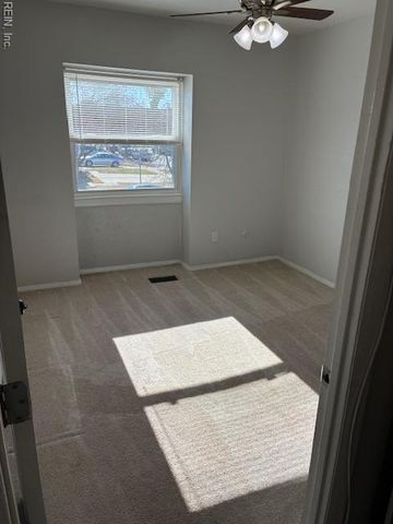 1049 Dubose DR, Norfolk, VA 23504