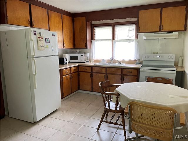 5180 Jamesville Road, Dewitt, NY 13078