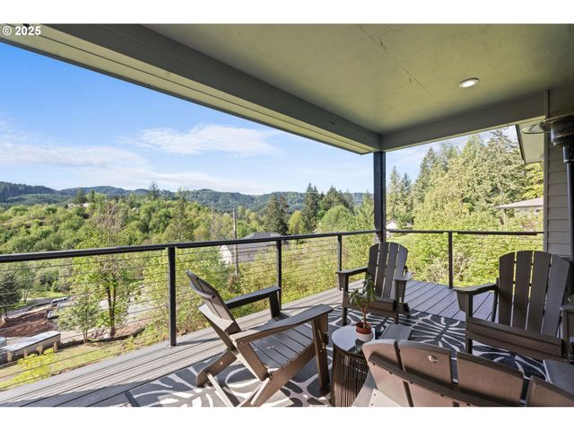 50322 briarwood Ct, Scappoose, OR 97056