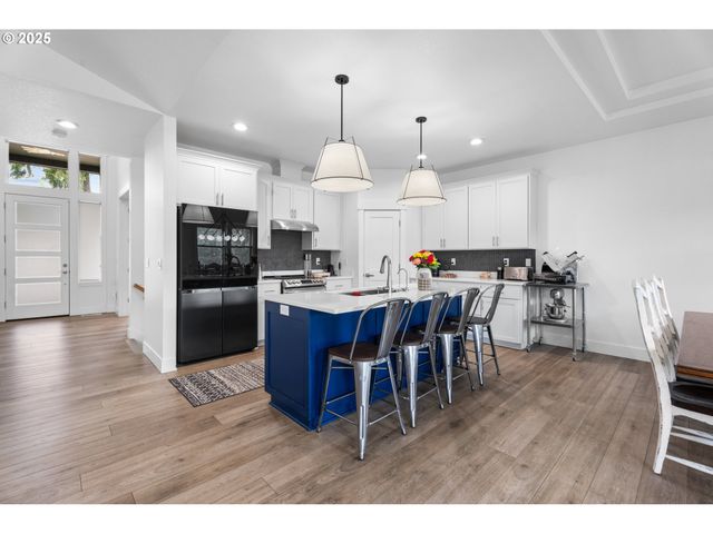 50322 briarwood Ct, Scappoose, OR 97056