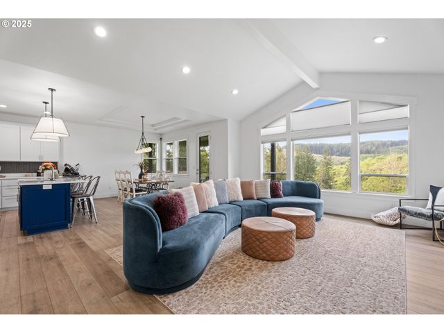 50322 briarwood Ct, Scappoose, OR 97056