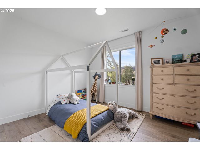 50322 briarwood Ct, Scappoose, OR 97056