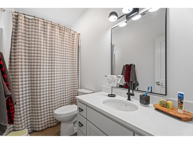 50322 briarwood Ct, Scappoose, OR 97056