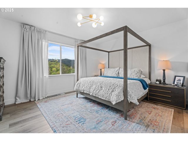 50322 briarwood Ct, Scappoose, OR 97056