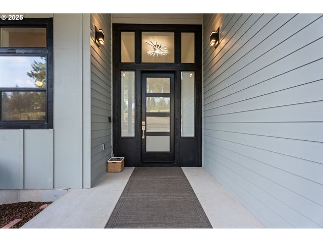 50322 briarwood Ct, Scappoose, OR 97056