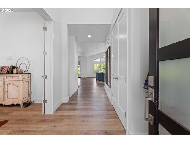 50322 briarwood Ct, Scappoose, OR 97056