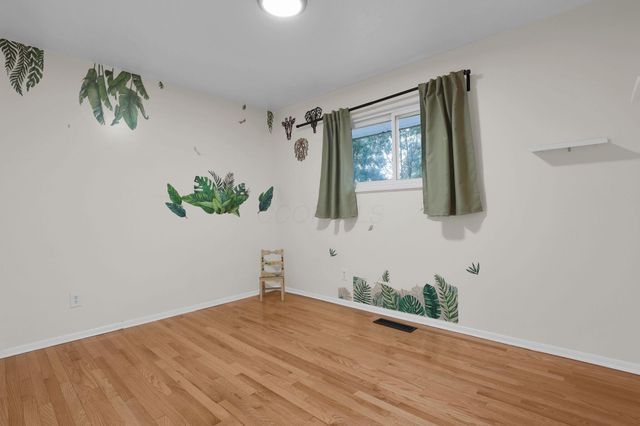 343 Flint Ridge Drive, Columbus, OH 43230