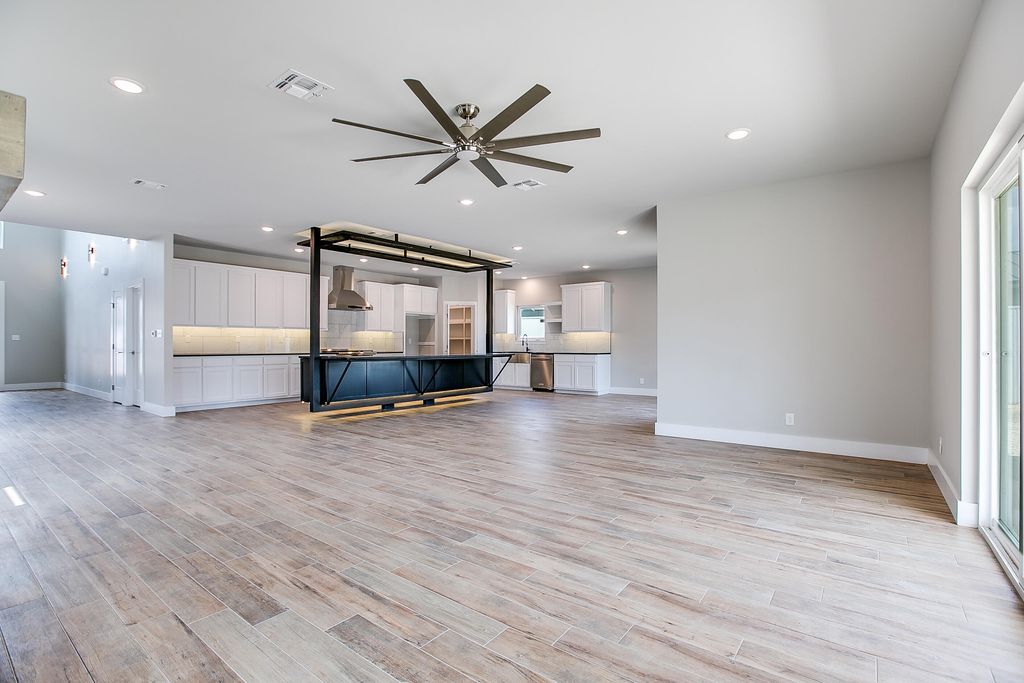 Image 13 of property listing at 4998 Silver Creek Pass, San Angelo, TX 76904