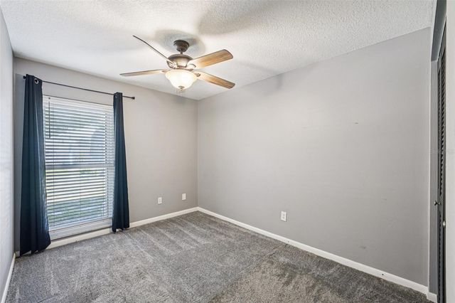 2015 RONALD CIRCLE, Seffner, FL 33584