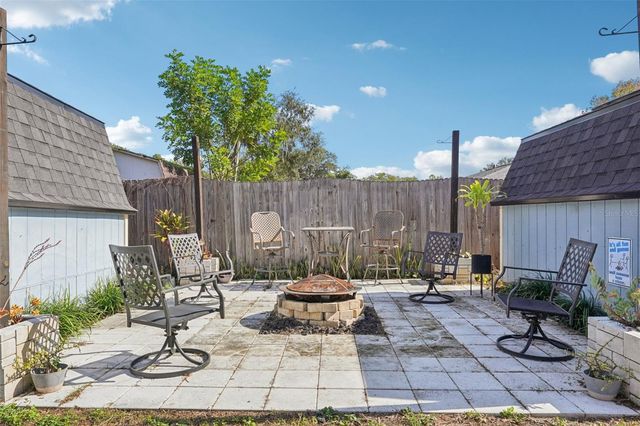 2015 RONALD CIRCLE, Seffner, FL 33584