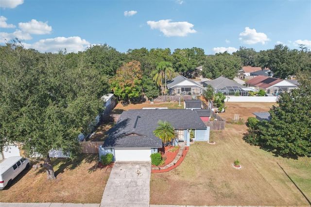 2015 RONALD CIRCLE, Seffner, FL 33584