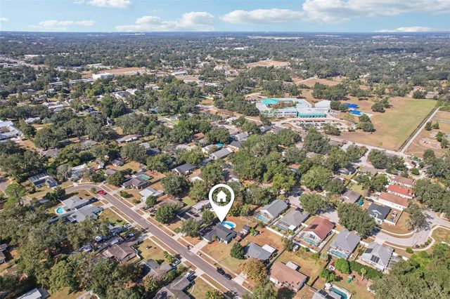 2015 RONALD CIRCLE, Seffner, FL 33584