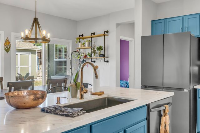 353 Eagle Dr, Ione, CA 95640