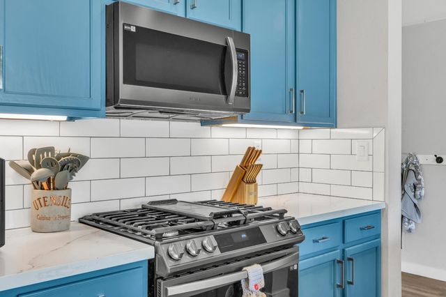 353 Eagle Dr, Ione, CA 95640