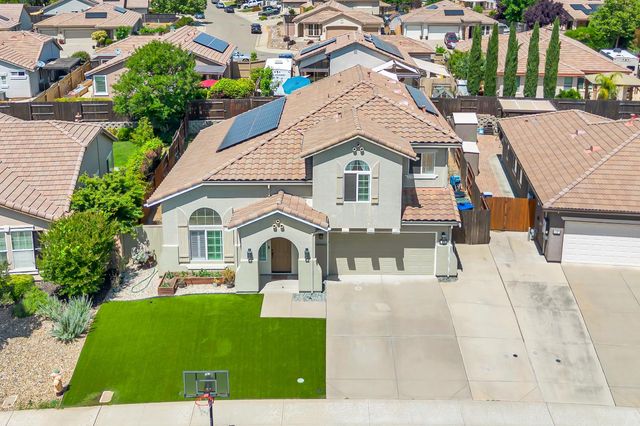 353 Eagle Dr, Ione, CA 95640