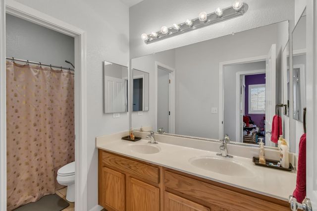 353 Eagle Dr, Ione, CA 95640