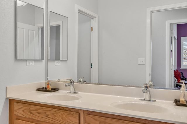 353 Eagle Dr, Ione, CA 95640