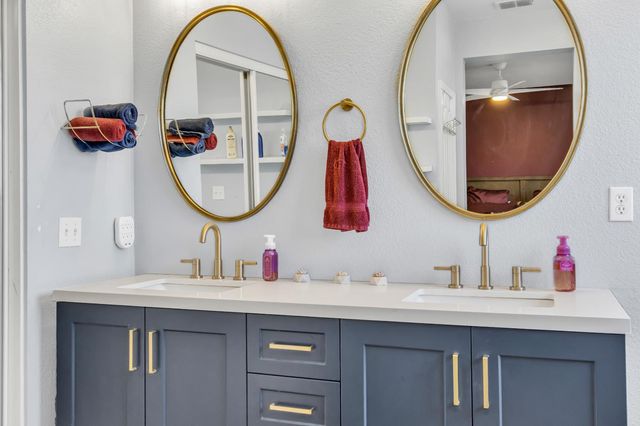 353 Eagle Dr, Ione, CA 95640