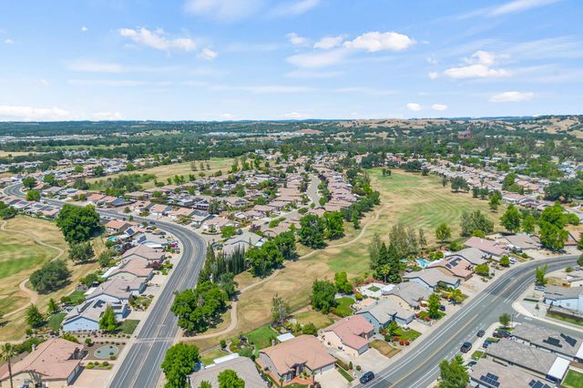 353 Eagle Dr, Ione, CA 95640