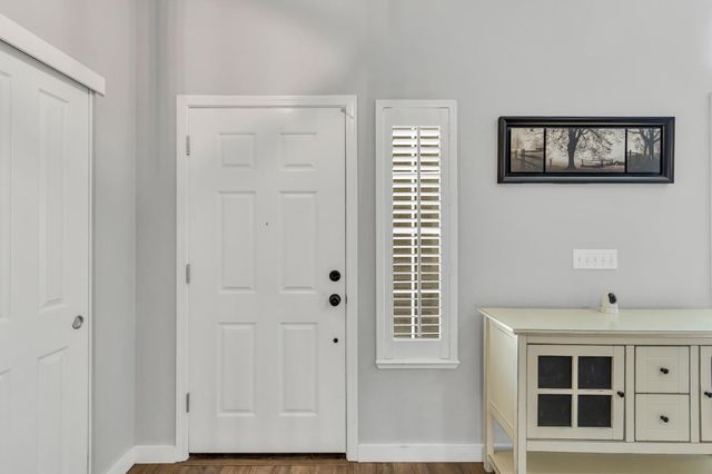 353 Eagle Dr, Ione, CA 95640