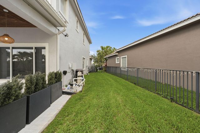 12339 NW 77th Manor, Parkland, FL 33076