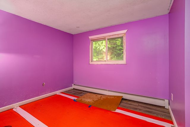 61 Barry Rd, Worcester, MA 01609