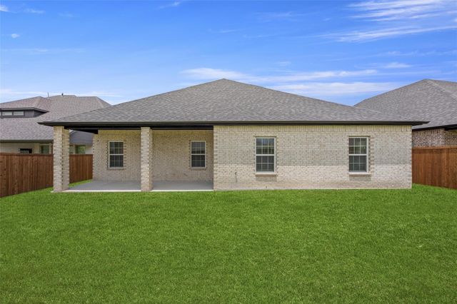 304 Community Drive, Lavon, TX 75166