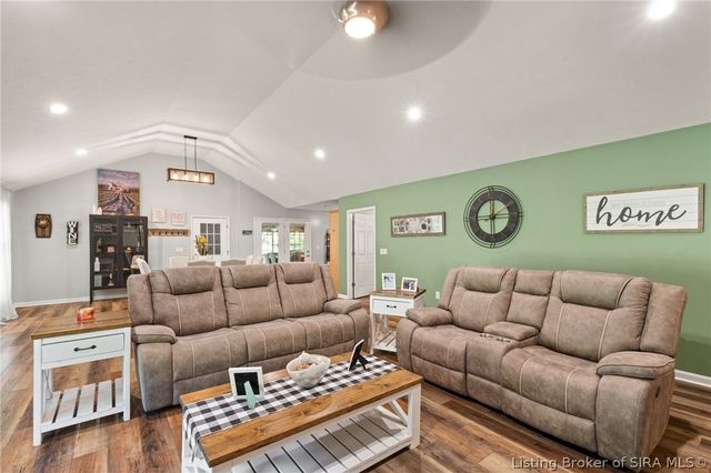 12205 Bailey Hill Road, Charlestown, IN 47111