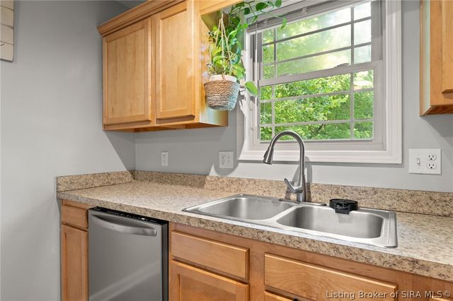 12205 Bailey Hill Road, Charlestown, IN 47111