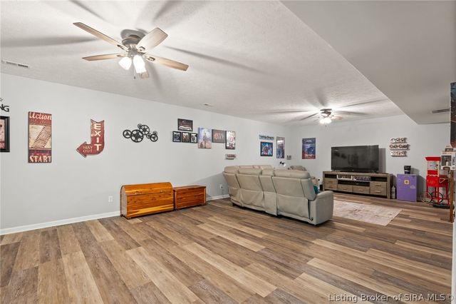 12205 Bailey Hill Road, Charlestown, IN 47111